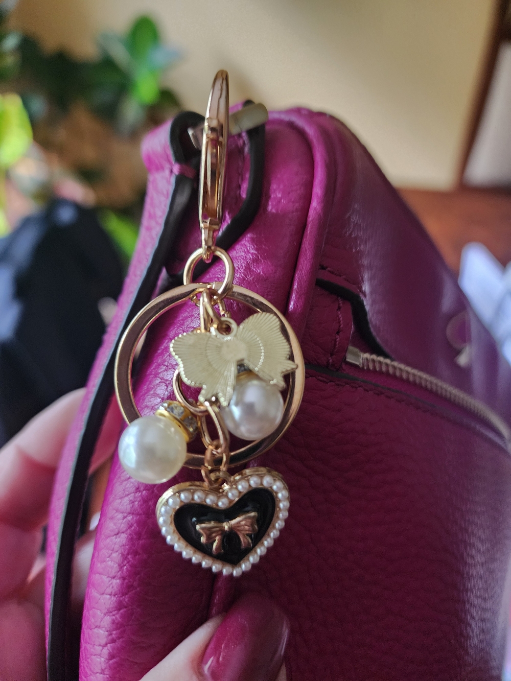 💗Kate Spade Crossbody Purse with Floral Scarf & Purse Charm – Pink/Fuchsia - Picture 2 of 7